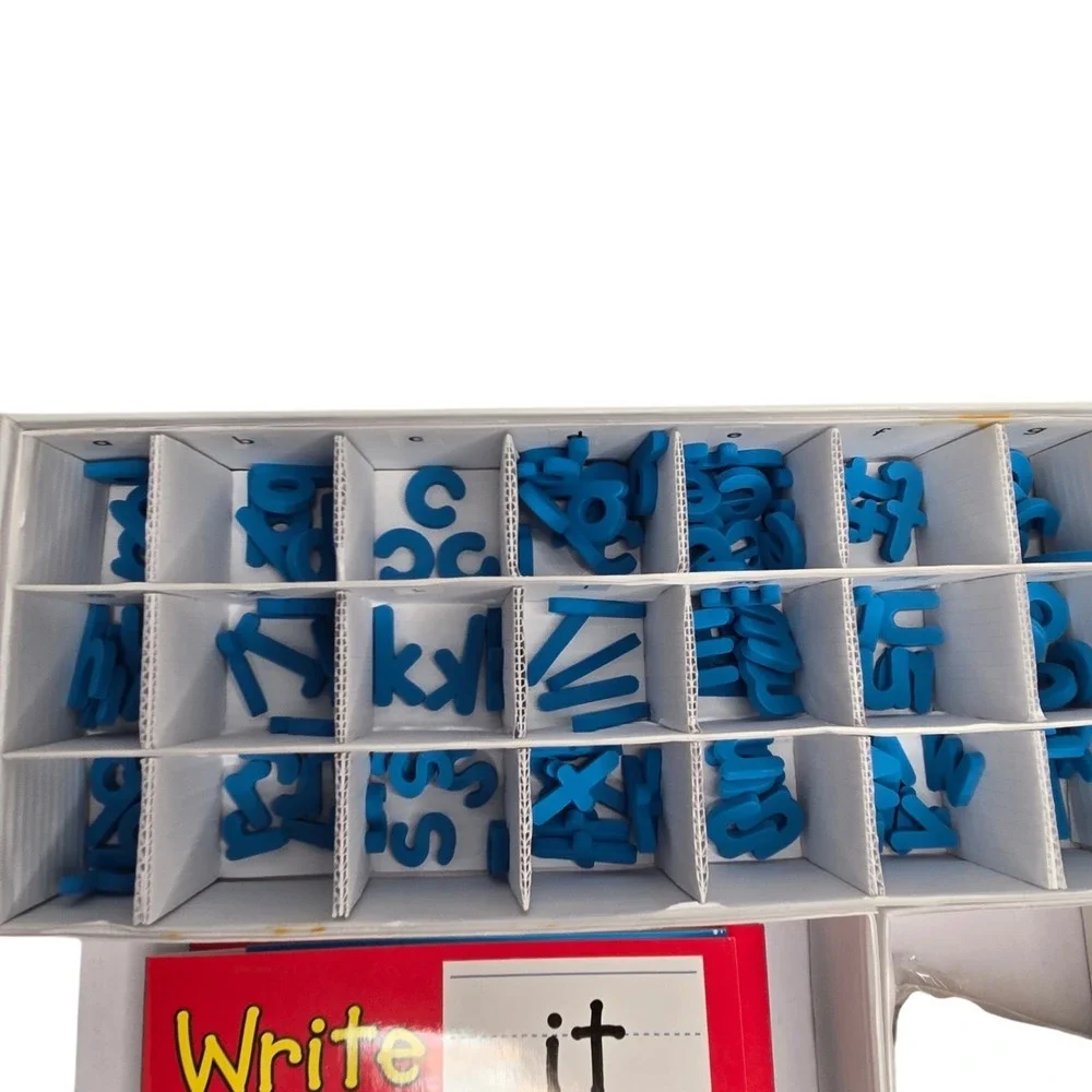 Really Good Stuff Read, Build, And Write Sight Word Activity Center VGUC